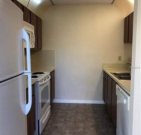 4th image of 5369 Bamboo Ct #406
