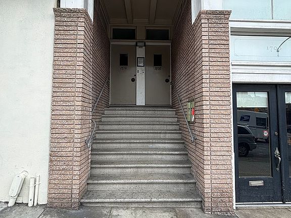 2nd image of 578 Filbert St #1710
