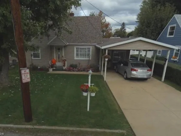 2241 39th St NW, Canton, OH 44709