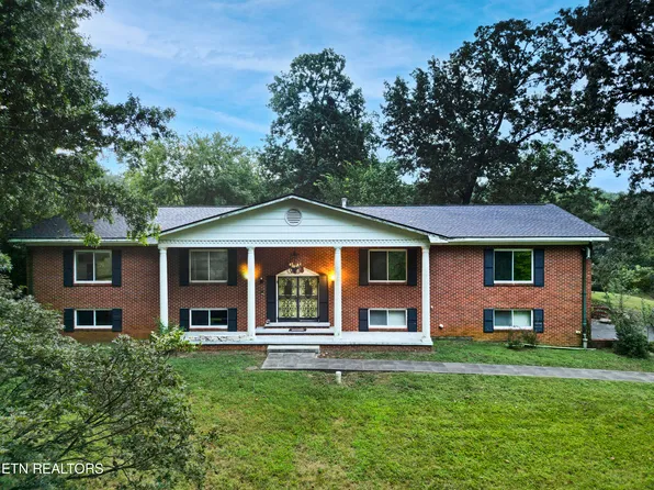 1228 Top Hill Cir, Louisville, TN 37777