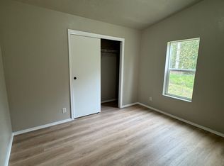 75194 Debast Rd, Rainier, OR 97048