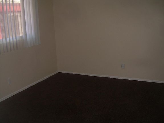3rd image of 10619 S Van Ness Ave APT 3