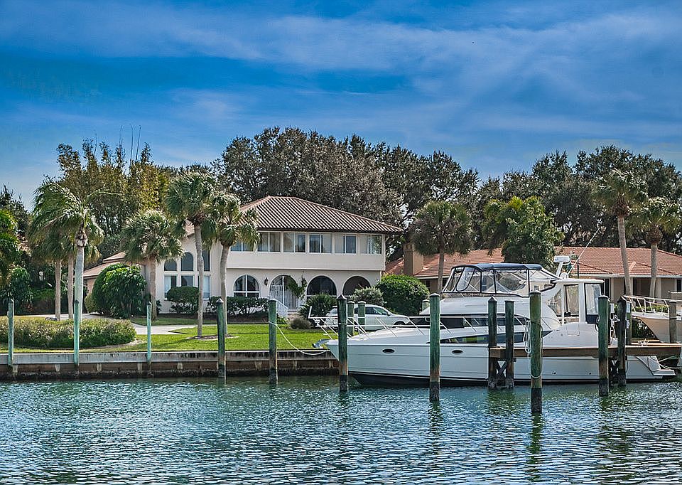 1st image of 265 Harbor House Dr