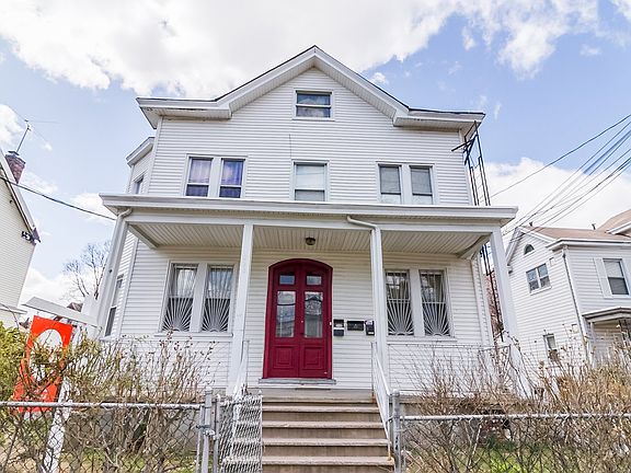 2nd image of 226 S 2nd Ave
