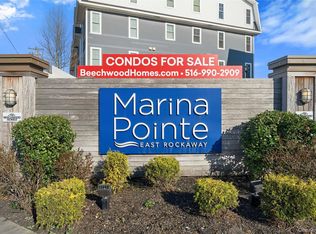 237 Marina Pointe Drive #237, East Rockaway, NY
