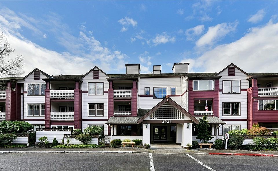 1st image of 3935 226th Pl SE APT 113