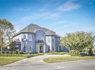 2 Island Club Ct, New Orleans, LA 70131