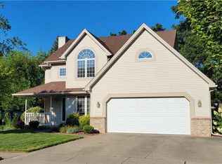 2117 Old Mill Rd, Toledo, OH 43615