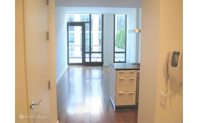 Rented by Douglas Elliman | media 15