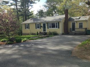 34 S Boundary Rd, Pembroke, MA 02359