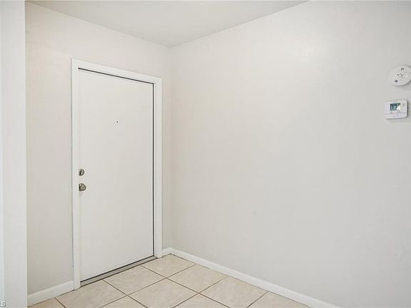 5th image of 524 SE 17th AVE