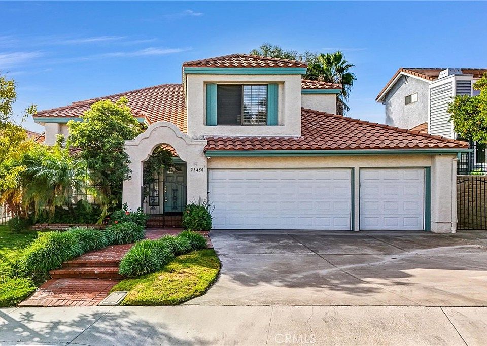 1st image of 23450 Glenridge Dr