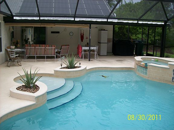 Note solar panels on roof. 