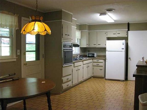 4th image of 756 Marquette Dr
