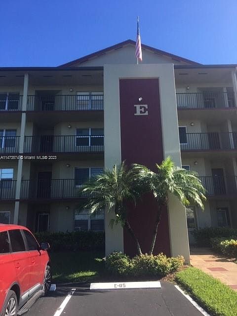 1st image of 901 SW 128th Ave APT 203E