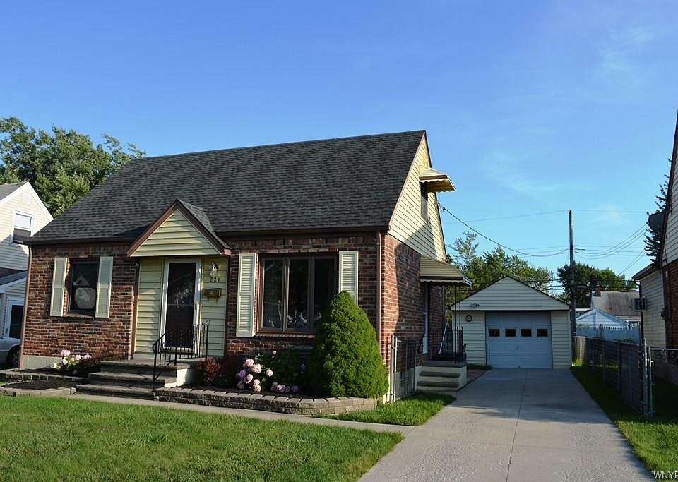 1st image of 223 Danbury Dr