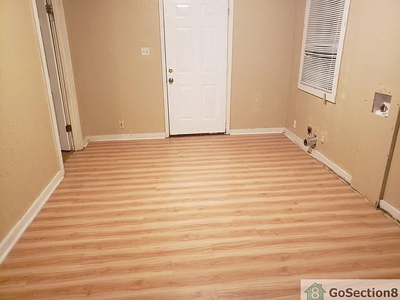 2nd image of 1740 W Virginia St