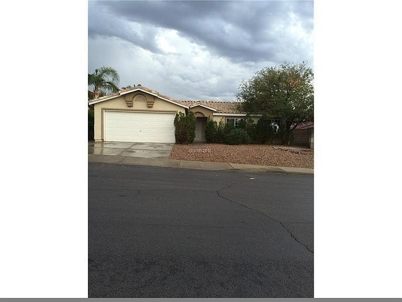 1st image of 933 Highland Trails Ave #0