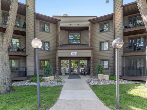 7601 W 101st St APT 210, Minneapolis, MN 55438