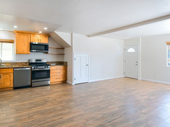 324 Ruby Ave