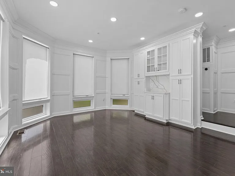 515 Riversail Ln — Photo 7