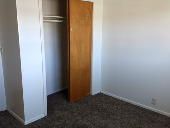 5th image of 1219 W Malaga St