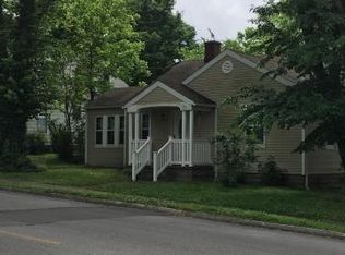 608 E Heacock St, Jonesboro, IL 62952