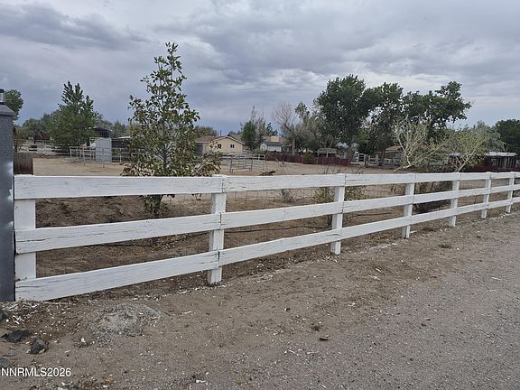 4th image of 2618 Rice Rd