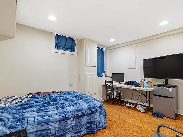 1718 N Gratz St — Photo 11