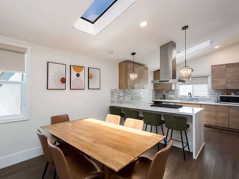 2021 Cardinal Dr — Photo 16