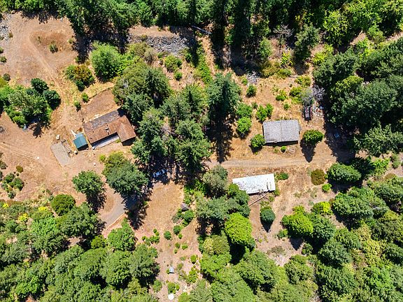 3rd image of 13245 Caves Hwy