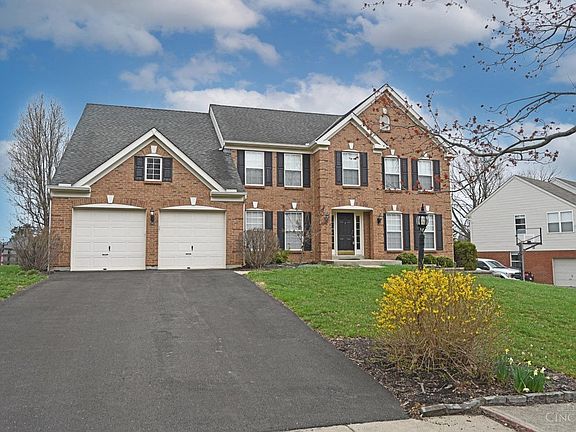 2nd image of 379 Huntington Dr