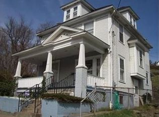 522 College St, East Liverpool, OH