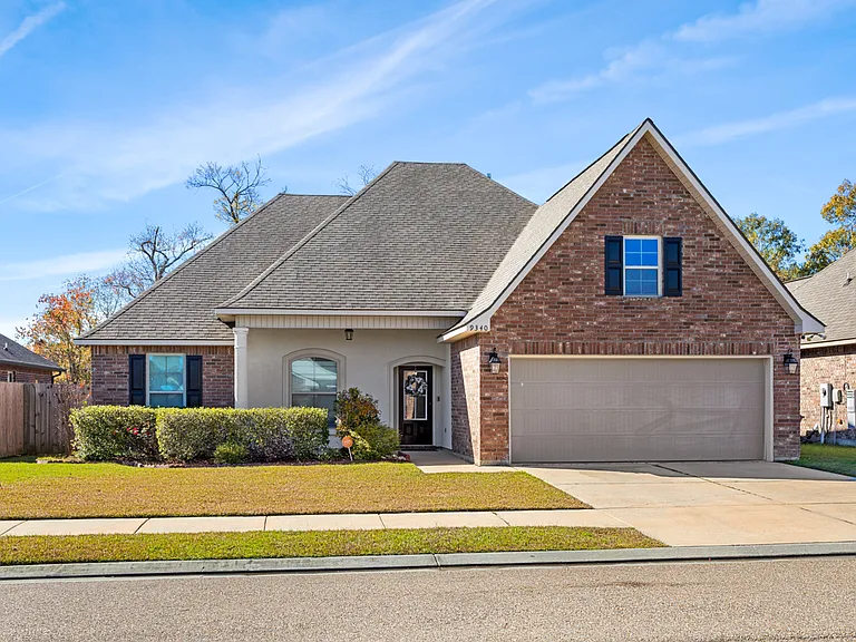 9340 Falling Oak Dr — Photo 2