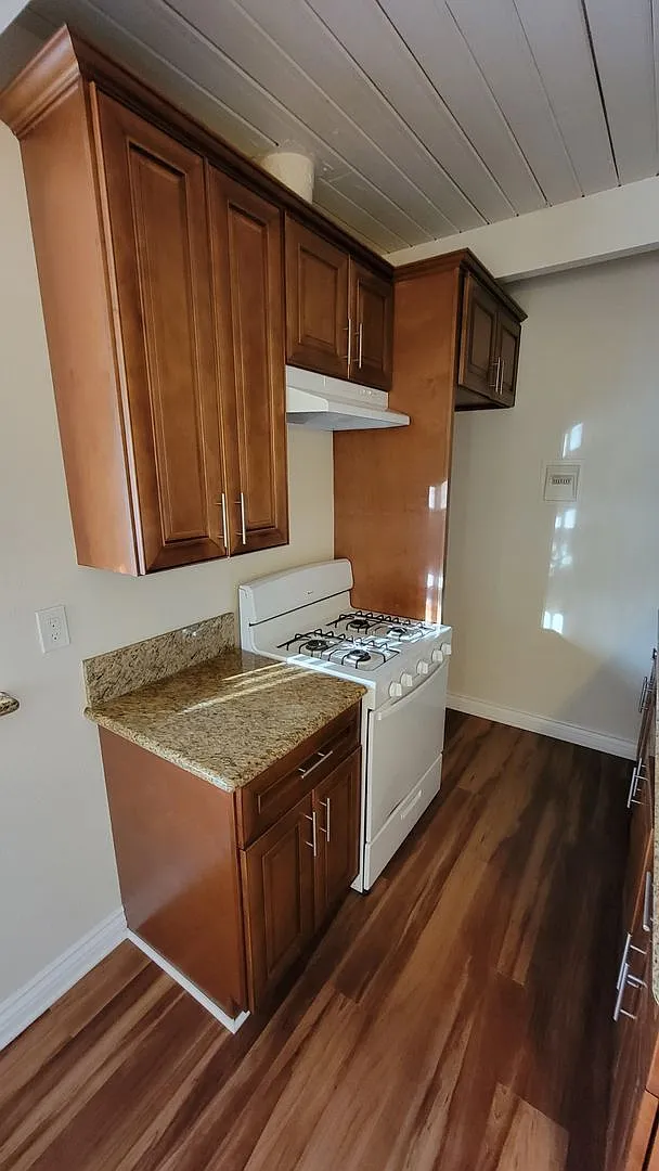 Park Verdugo Apartments — Photo 1