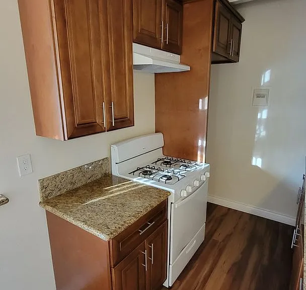 Park Verdugo Apartments — Photo 1