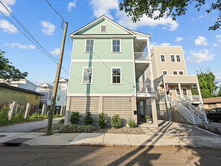 48 Aiken St — Photo 36