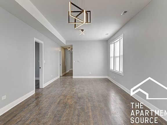 4th image of 2939 N Lawndale Ave APT 3