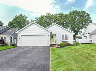 61 Olivia Cir, Rochester, NY 14626