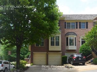 6011 Kelsey Ct, Falls Church, VA 22044