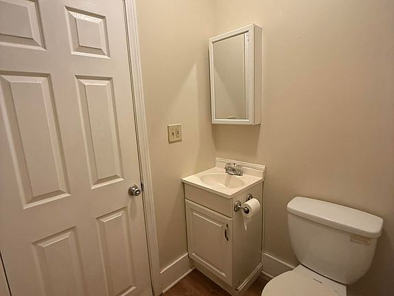 3rd image of 44 Central Sq Ste 204