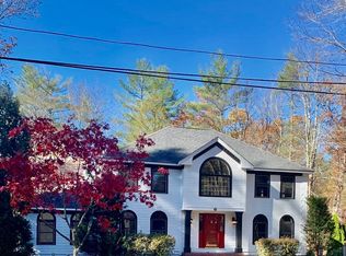 2 Cranberry Rd, Pepperell, MA 01463