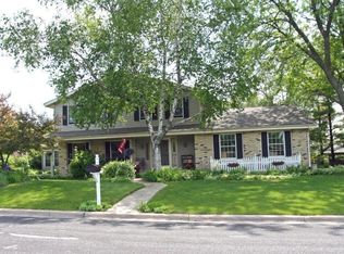 316 Spring Dr, Delavan, WI 53115