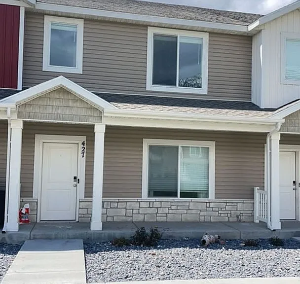 427 S 1540 E — Photo 1