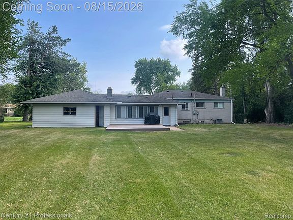 2nd image of 6676 Northview Dr