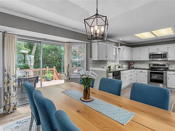 4th image of 1201 NE Coronado Ct