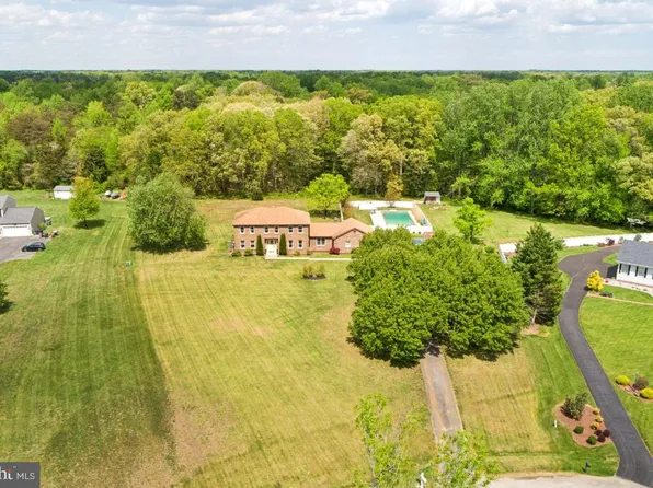 12240 Manor Ct, La Plata, MD 20646