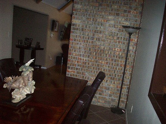 3rd image of 8440 Greenbriar Ln