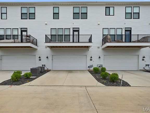2nd image of 8933 Eager Rd