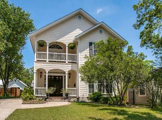 319 Redwood St, Alamo Heights, TX 78209